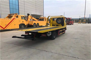 竖新镇非事故拖车